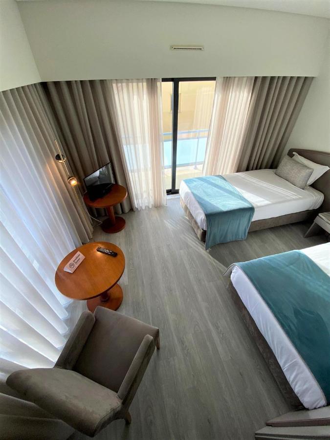 Apulia Praia Hotel エシュポゼンデ エクステリア 写真